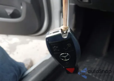 2016 Mercedes-Benz C 300 Luxury/Sport from USA, damaged, VIN 55SWF4JB7GU172164